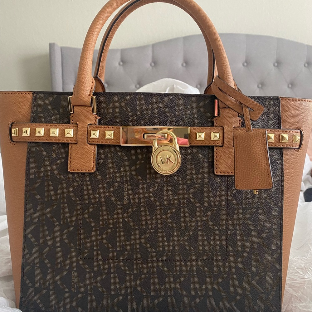 Michael Kors Signature Brown Hamilton Traveler Tote